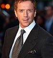 2012-09-03-sweeneypremiere-redcarpet-07-hq.jpg