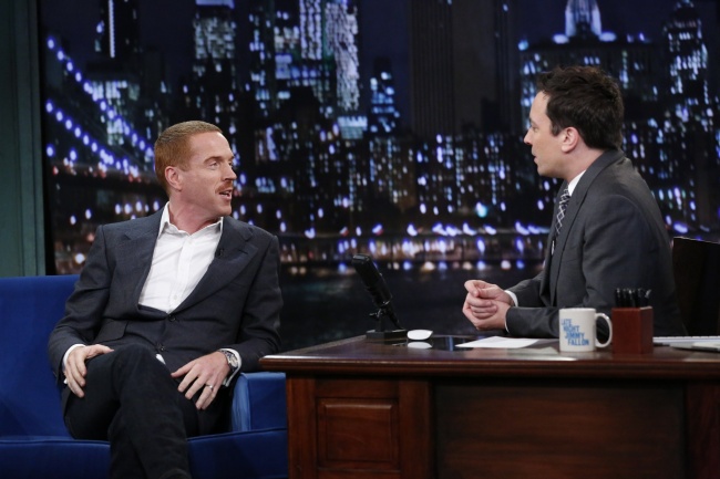 jimmyfallon-14nov2013-07-hq.jpg
