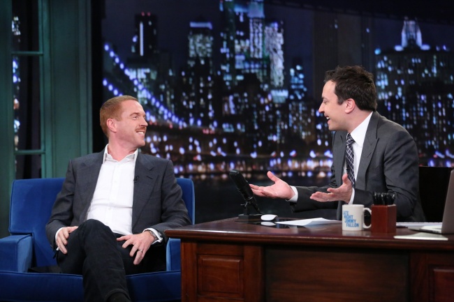 jimmyfallon-14nov2013-17-hq.jpg