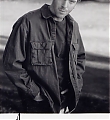 Filename=dl_autograph_r.jpg
Filesize=49KiB
Dimensions=501x777
Date added=Oct 15, 2005 dl_autograph_r.jpg