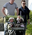 2009-04-03-withfamily-08.jpg