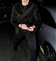 2010-02-19-celebritysightings-01.jpg