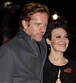 2010-11-11-harrypotterdeathlyhallowsworldpremiere-23.jpg