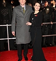 2010-11-11-harrypotterdeathlyhallowsworldpremiere-27b.jpg