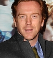 2010-11-11-harrypotterdeathlyhallowsworldpremiere-64.jpg
