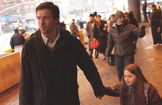 Damian Lewis with Abigail Breslin in Keane (2004)