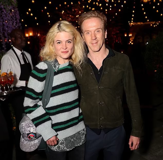 Damian Lewis and Alison Mosshart in NYC – Damian Lewis