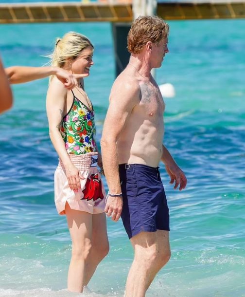 St. Tropez Summer Vacation – Damian Lewis